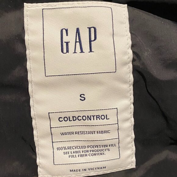 Black GAP Vest - Picture 3 of 5